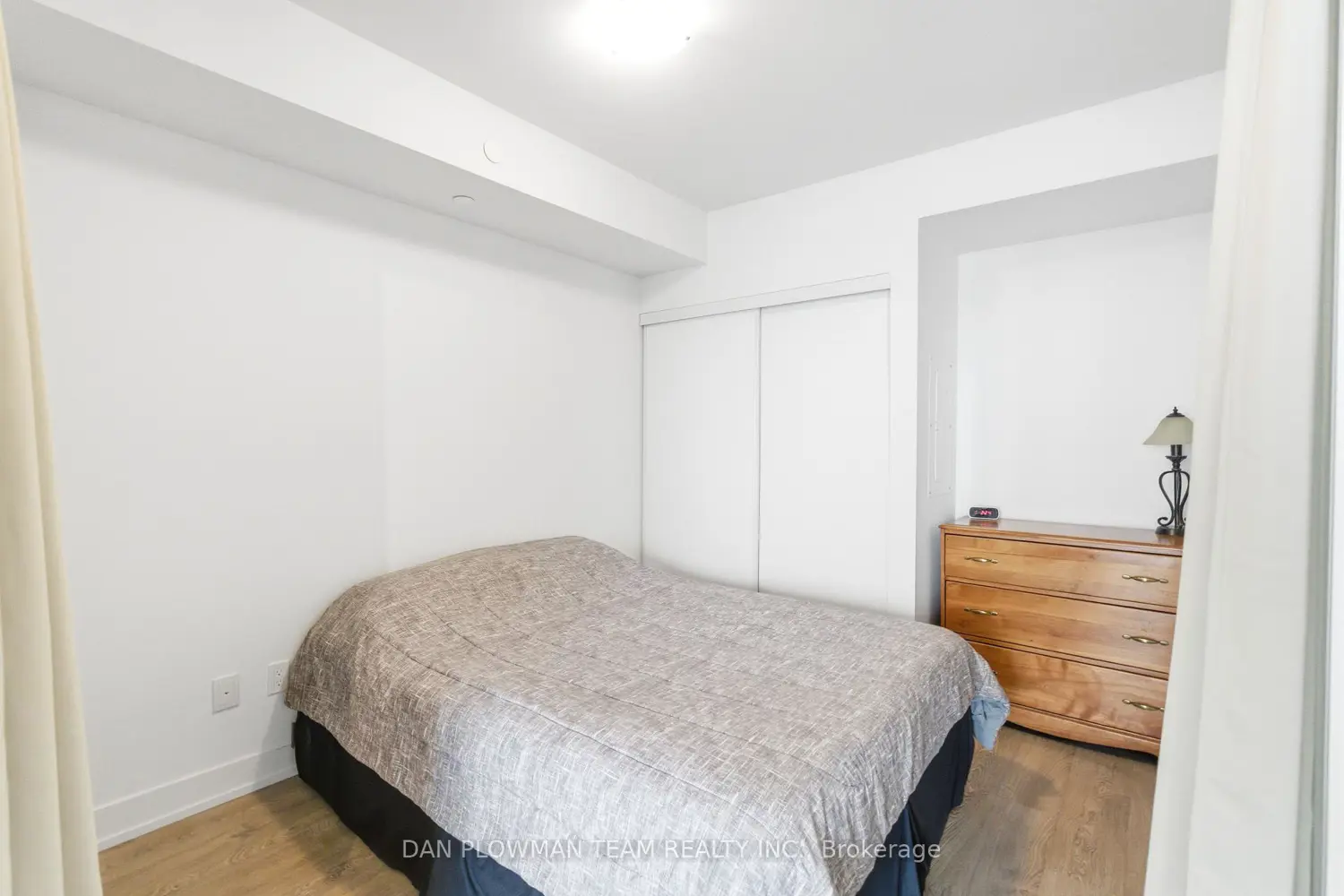Additional image 10 of 2550 Simcoe Street 1121