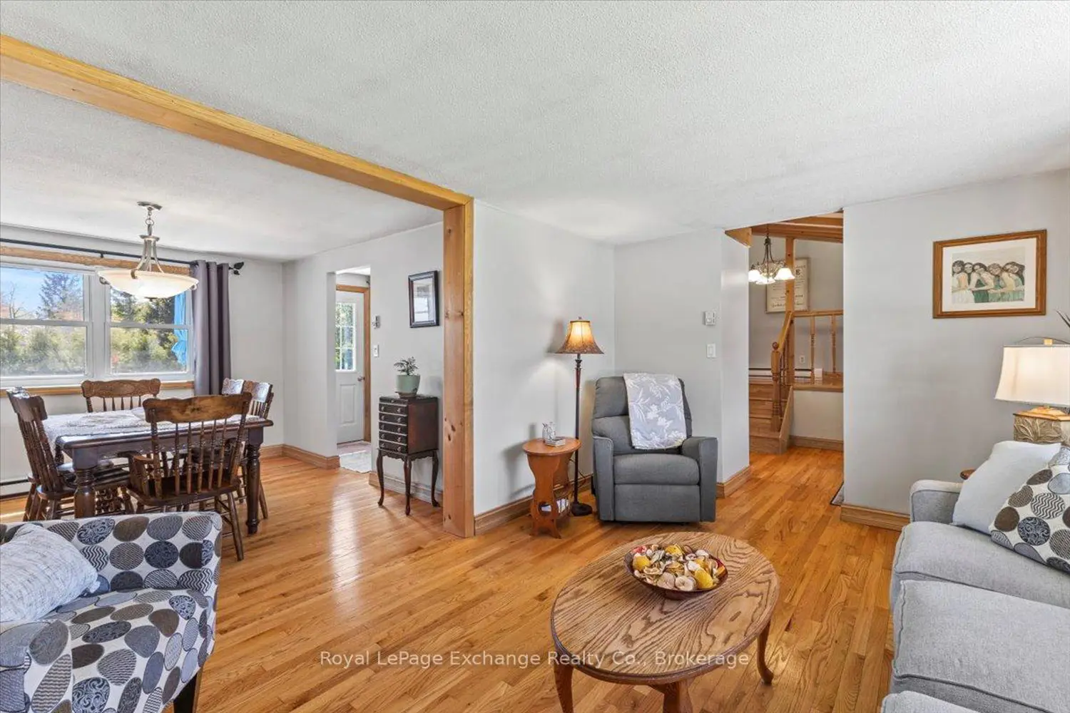 27 Inverlyn Crescent photo 5