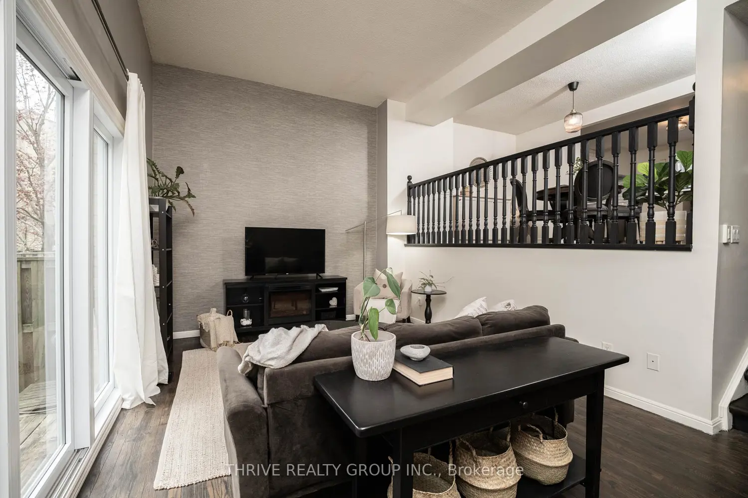 Additional image 2 of 300 Sandringham Crescent 70