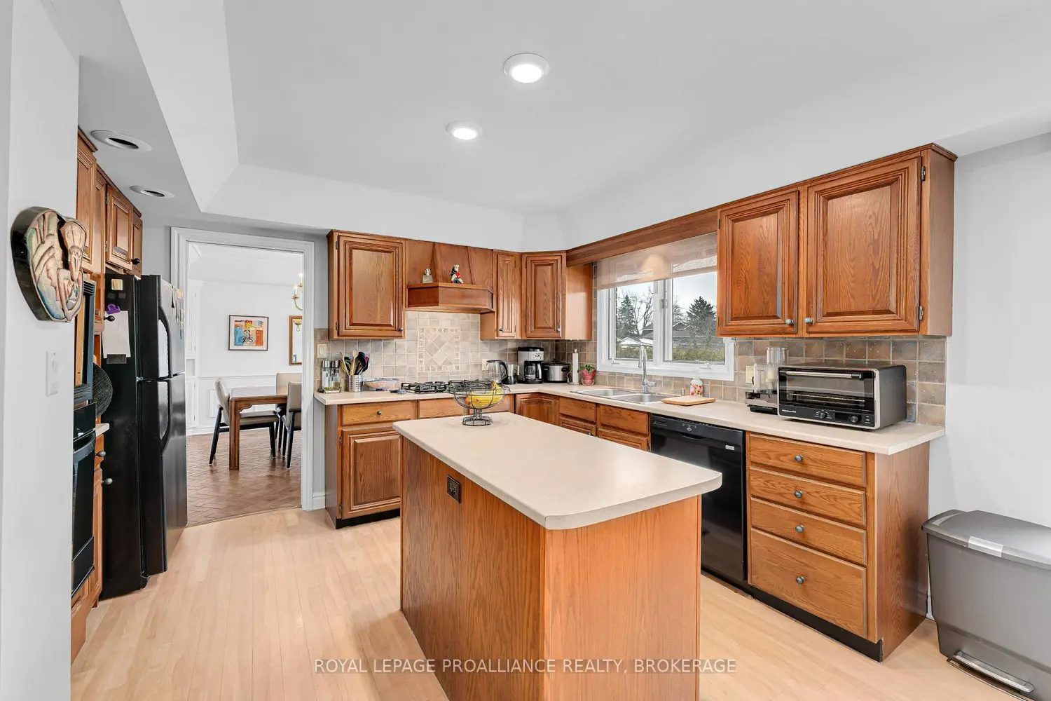 Additional image 8 of 907 Brodie Avenue