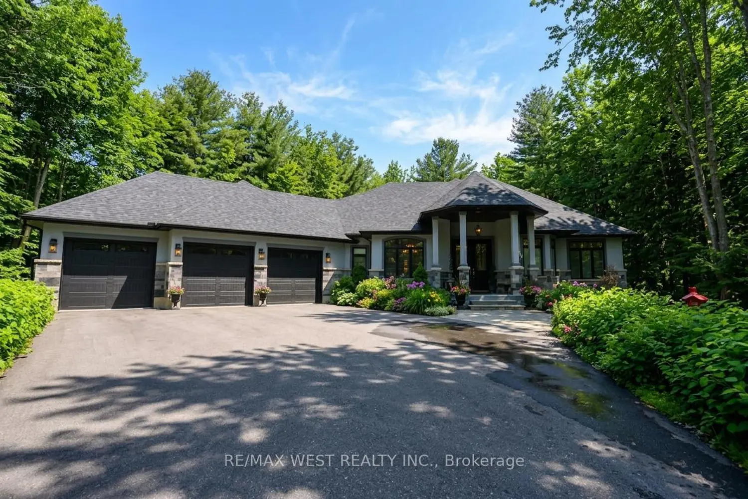 2 Sycamore Circle