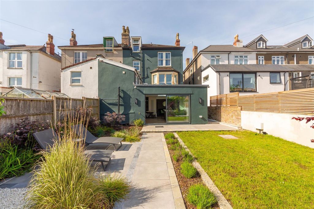 4 bed maisonette for saleLinden Road, Westbury Park, Bristol BS6