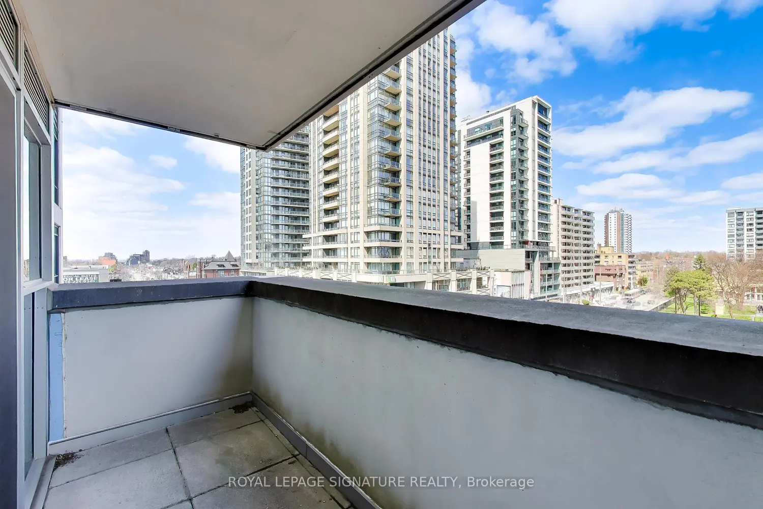 Additional image 8 of 501 St Clair Avenue 501