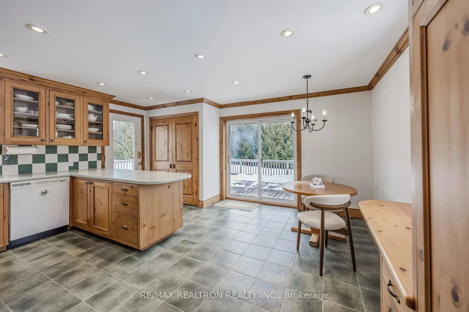 Additional image 8 of 17755 Warden Avenue