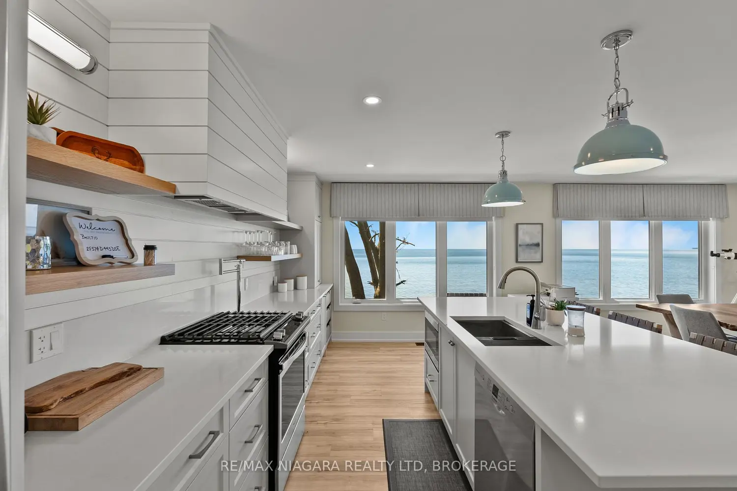 Additional image 4 of 11605 Beach Road