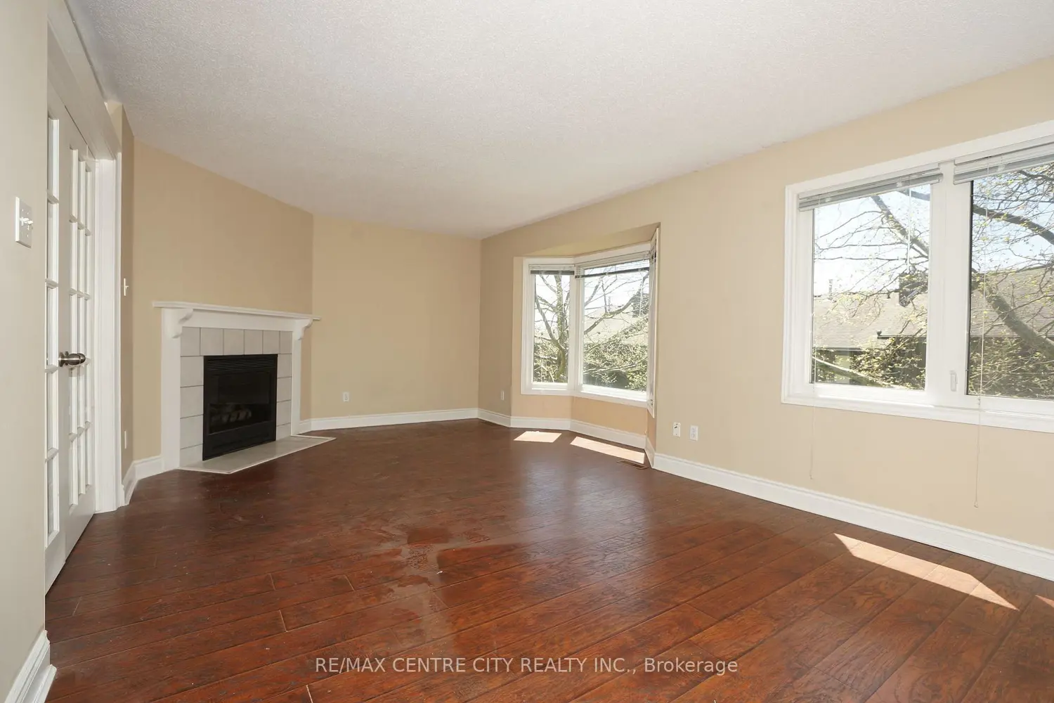 Additional image 13 of 1548 Richmond Street 31