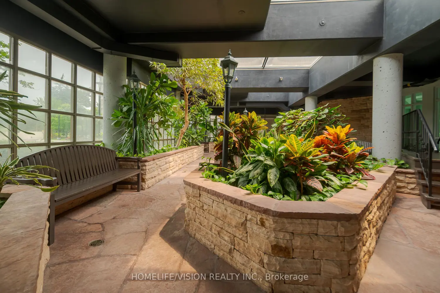 Additional image 15 of 7 Townsgate Drive 413