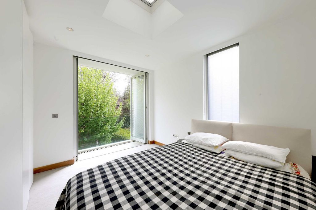 Additional image 19 of 4 bed detached house to rentChanner Drive, Penn, Buckinghamshire HP10