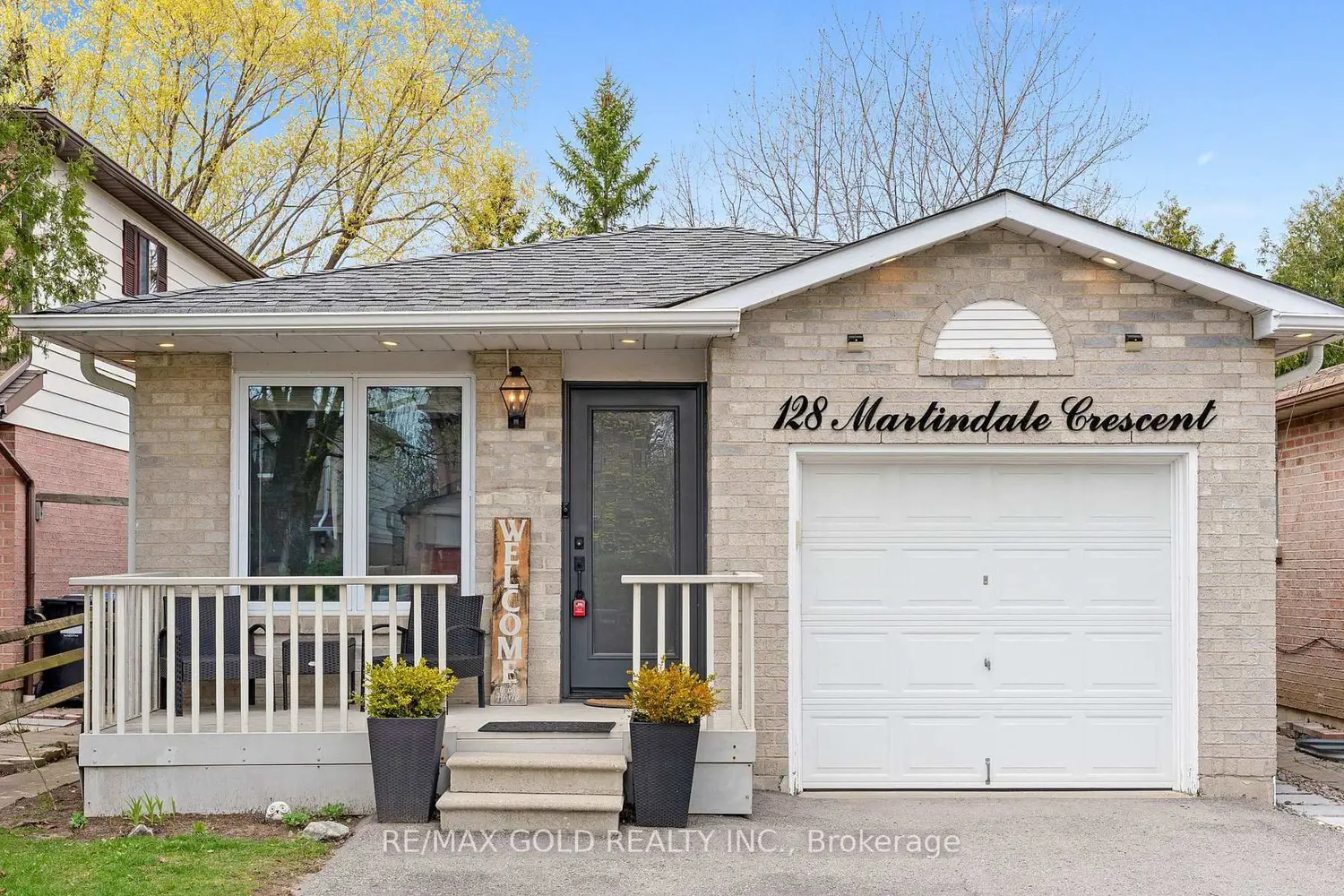 128 Martindale Crescent