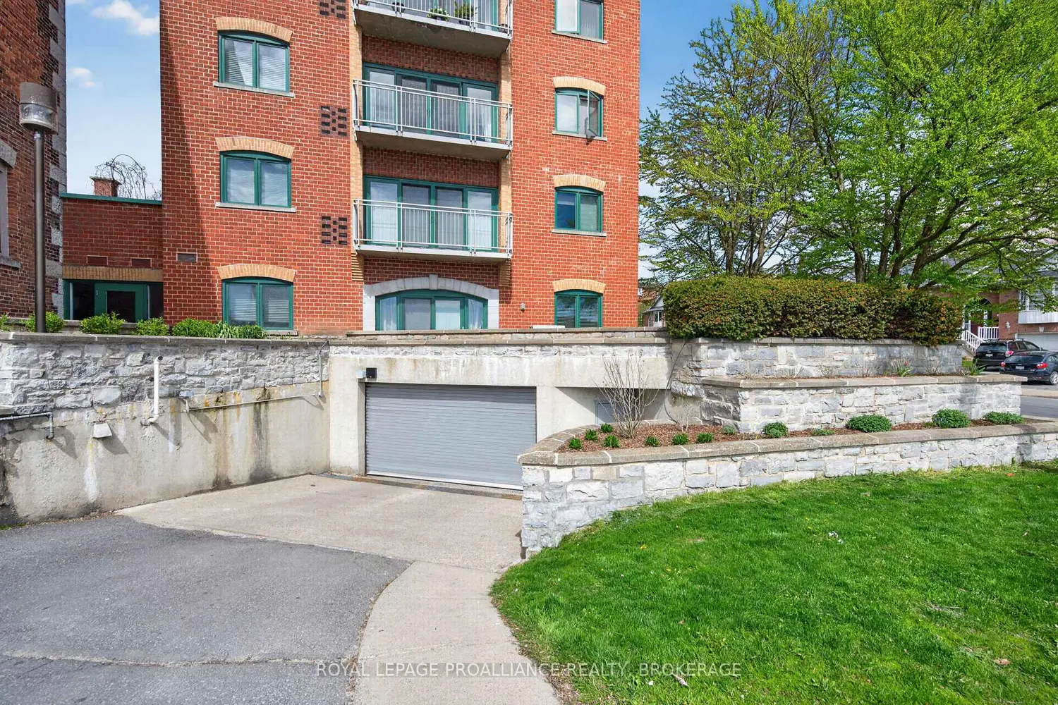 Additional image 18 of 2 Bay Street 202