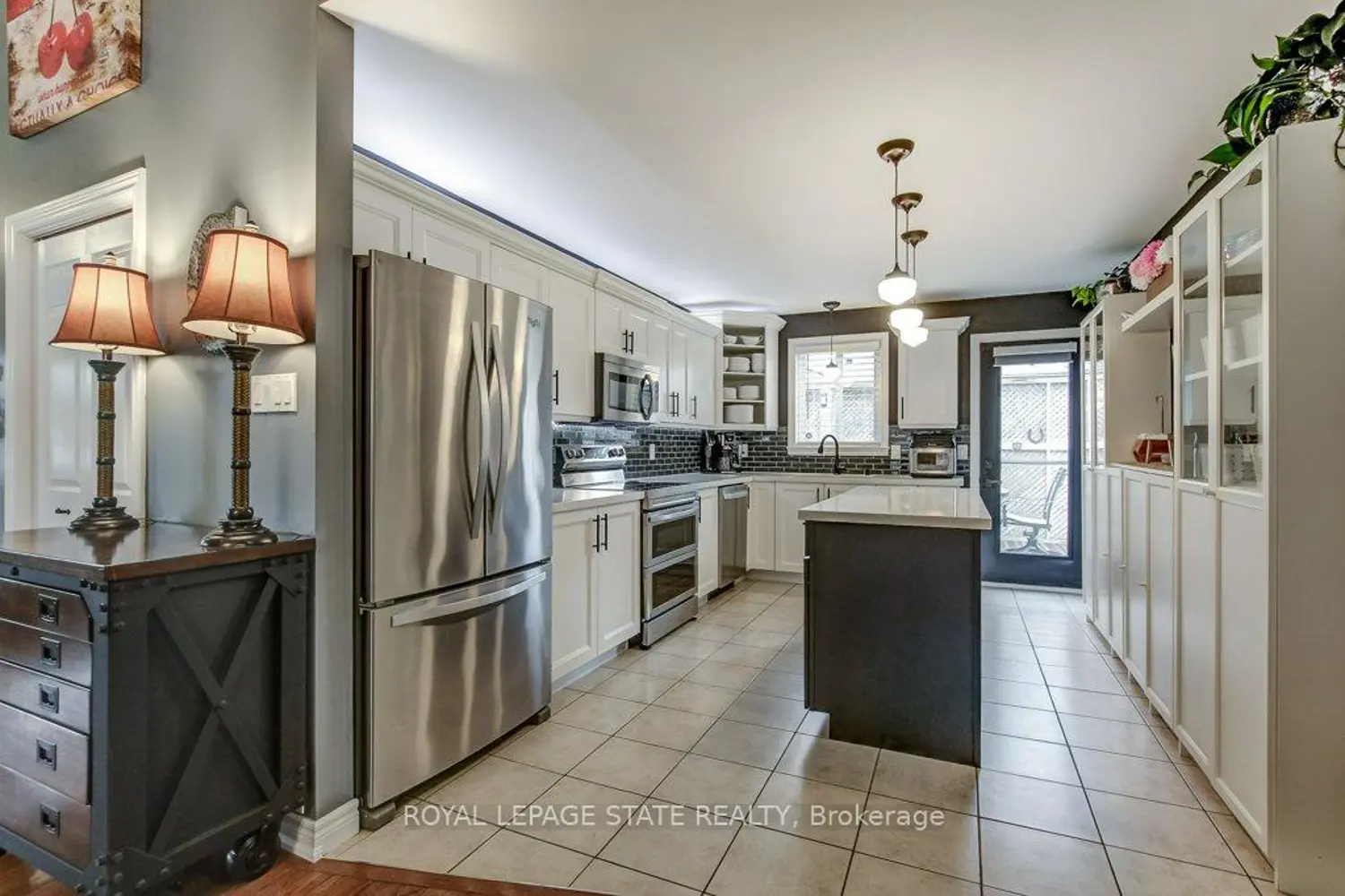 6 Donna Drive photo 5