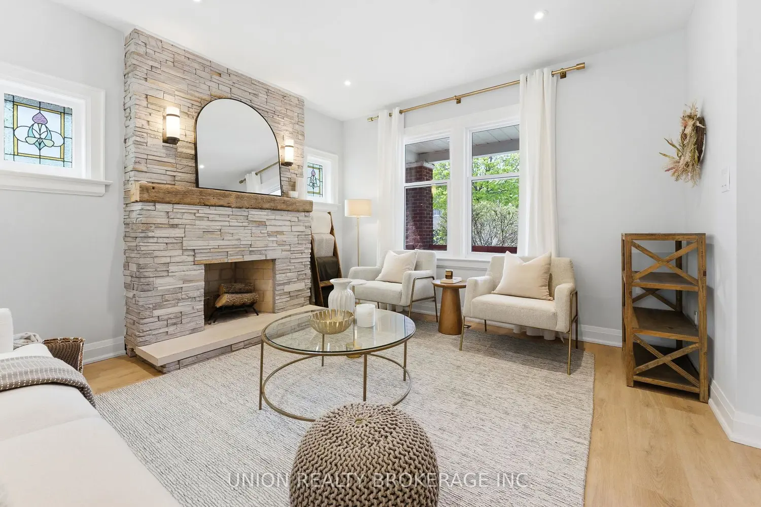 65 Harding Boulevard photo 3