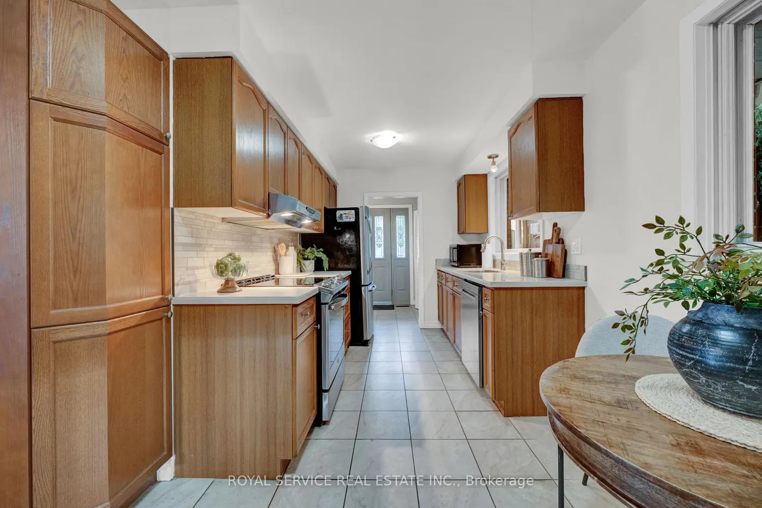 27 Skyview Crescent photo 4