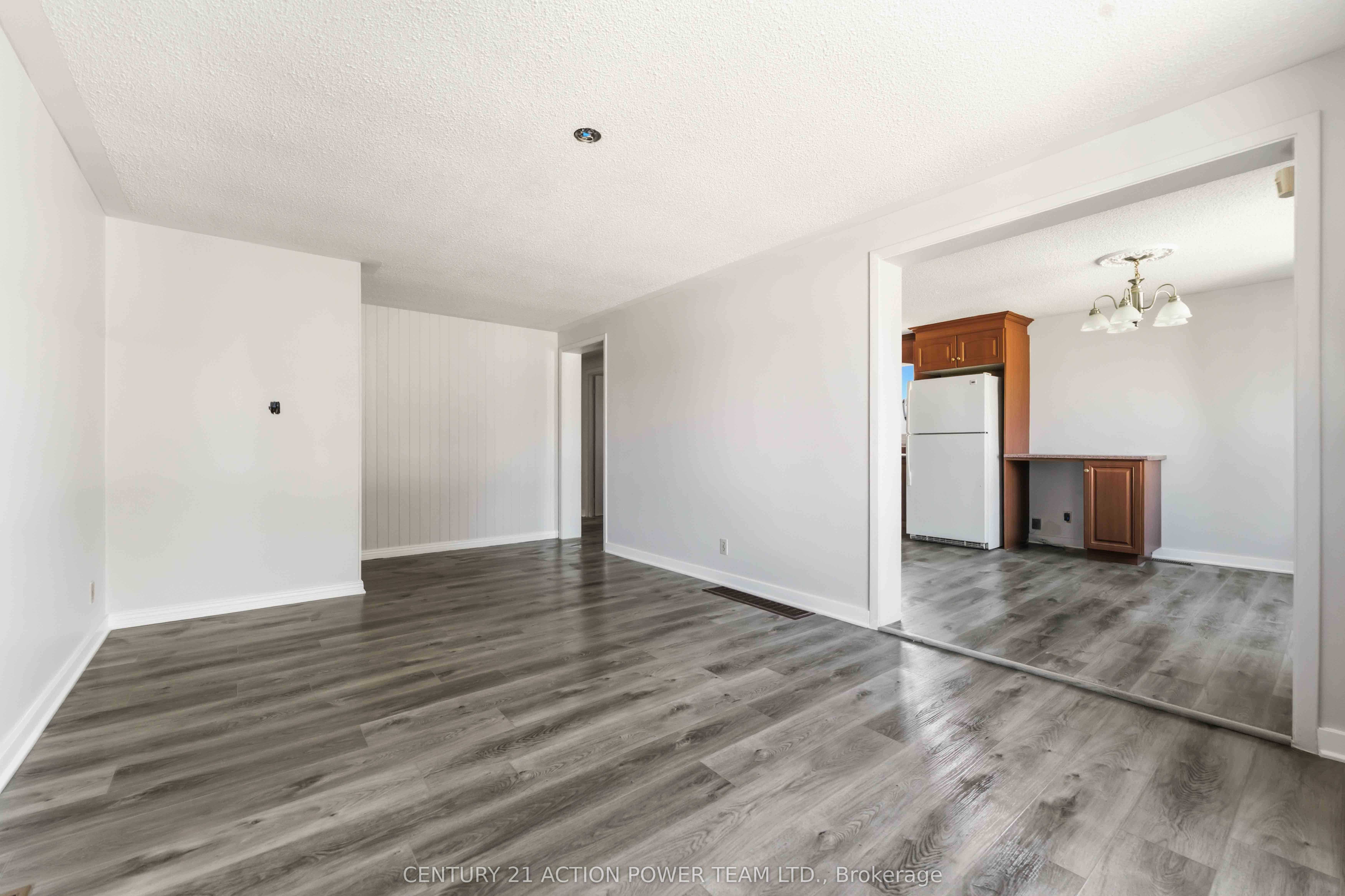 Additional image 6 of A-2178 Erinbrook Crescent, Ottawa, ON, K1B 4J4