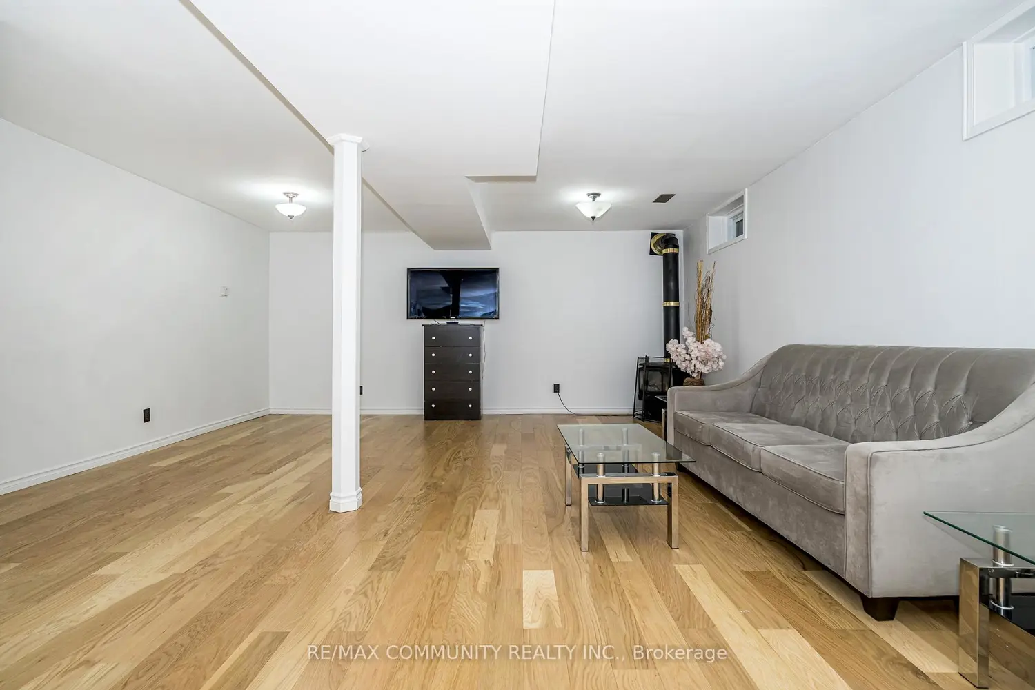 Additional image 15 of 109 Adelaide Avenue