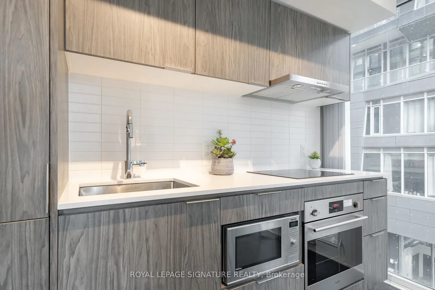 Additional image 11 of 60 Shuter Street 203