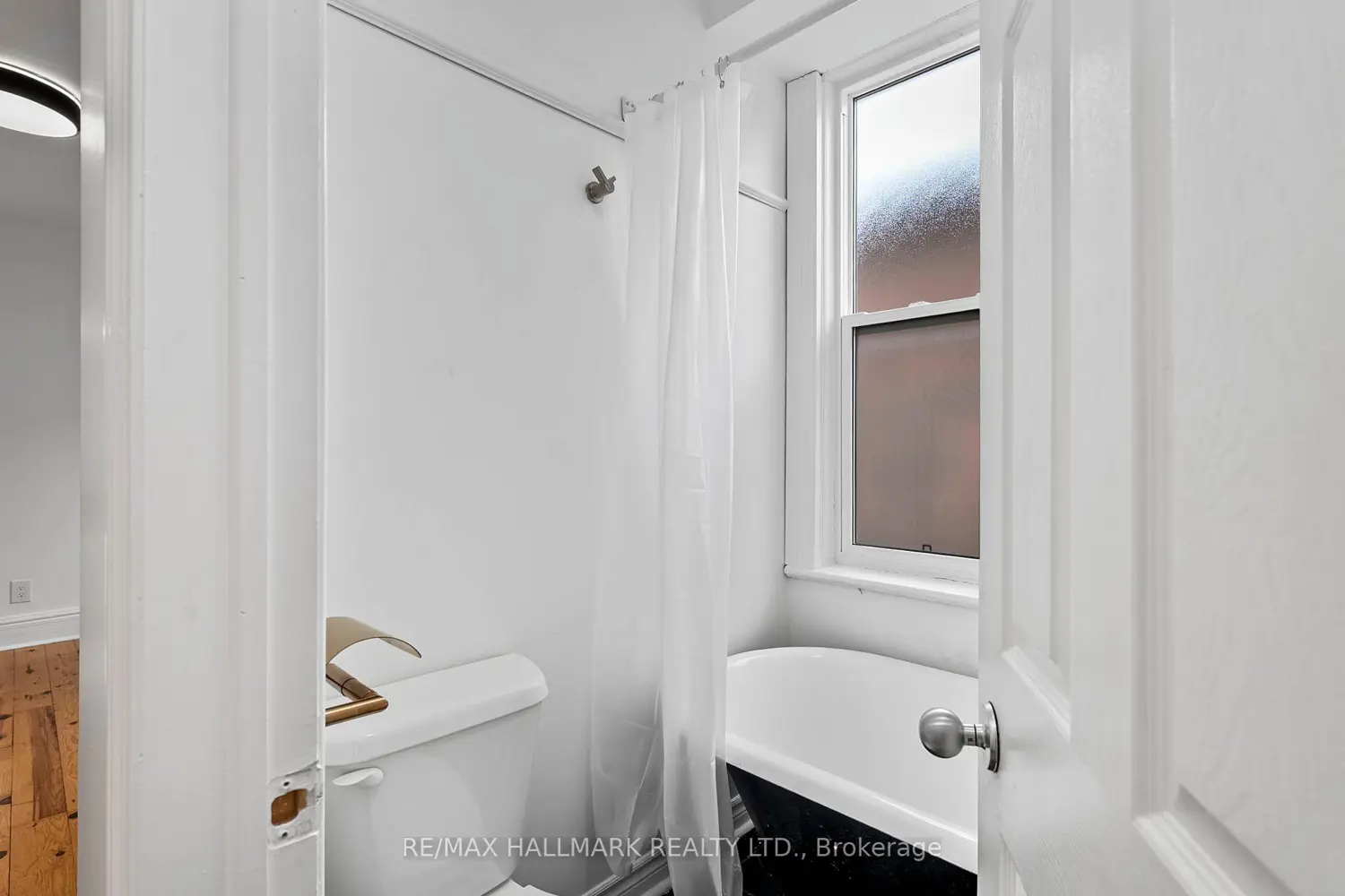 Additional image 13 of 261 Ossington Avenue