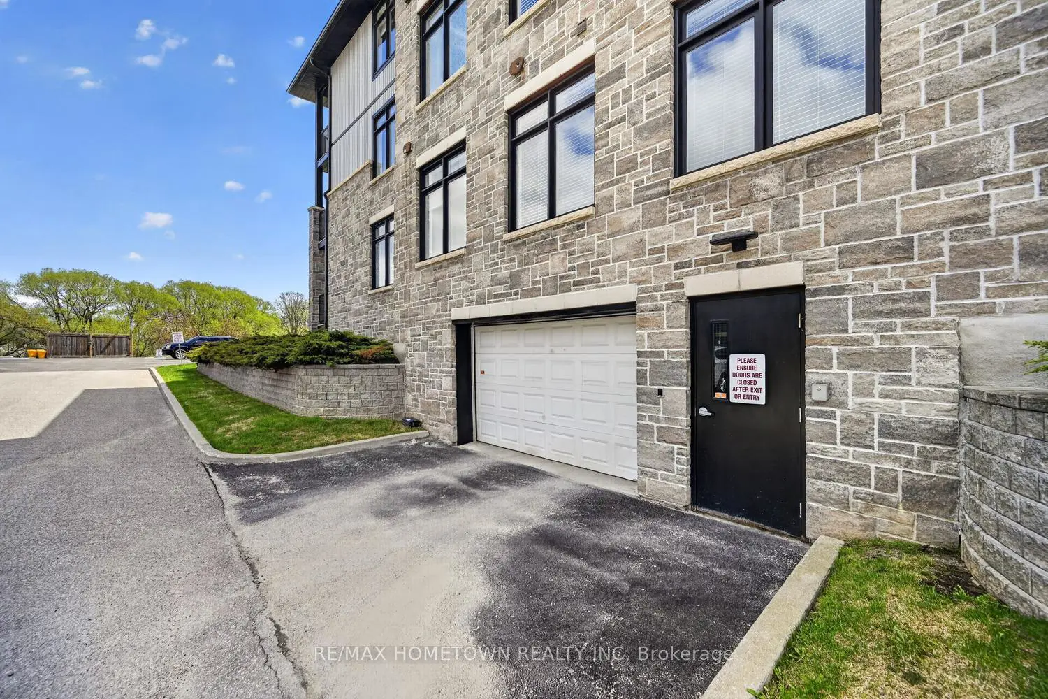 Additional image 16 of 1109 Millwood Avenue 101