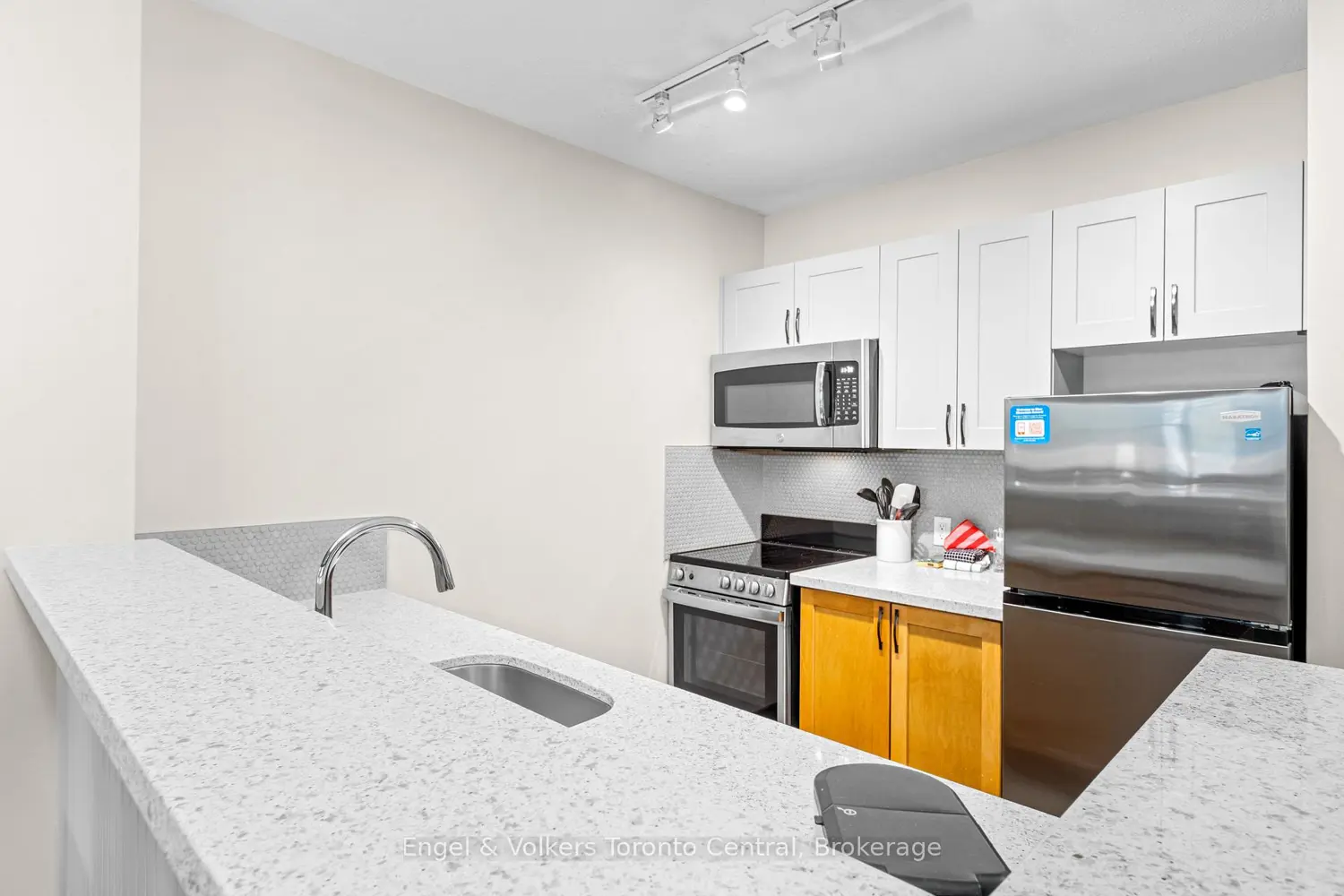 Additional image 4 of 152 Jozo Weider Boulevard 319/321