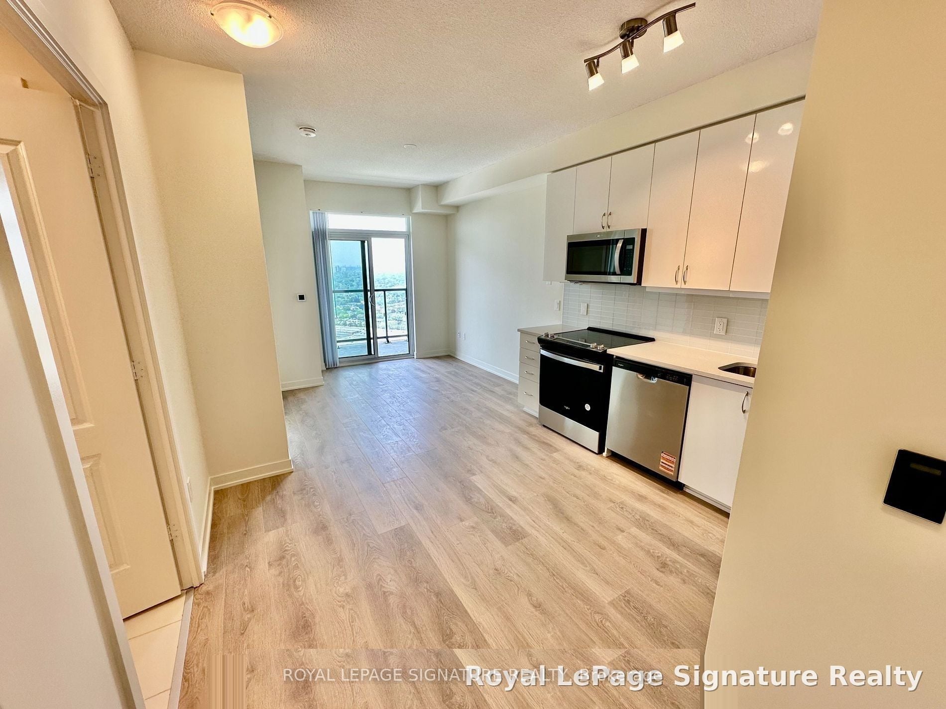 Additional image 3 of 4809-38 Annie Craig Drive, Toronto, ON, M8V 0G9