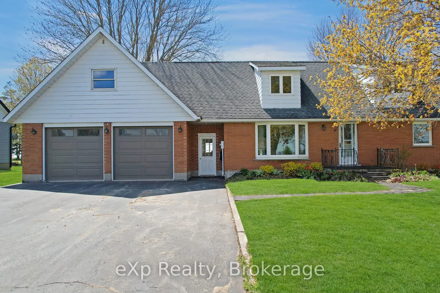 1267 Bruce Road 12