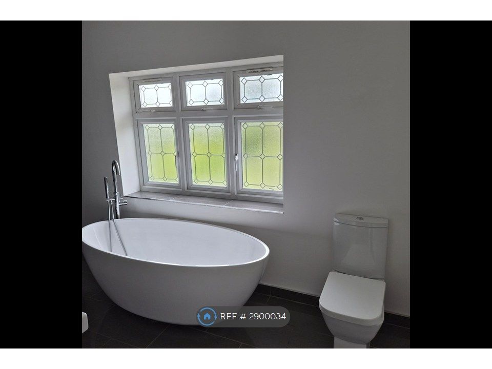 Additional image 3 of 4 bed detached house to rentHinckley Road, Nuneaton CV11