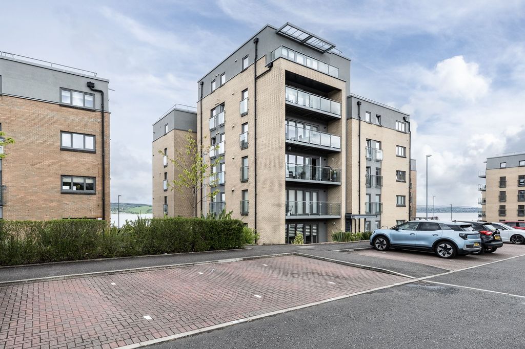 Additional image 19 of 2 bed flat for saleEldon Street, Greenock PA16