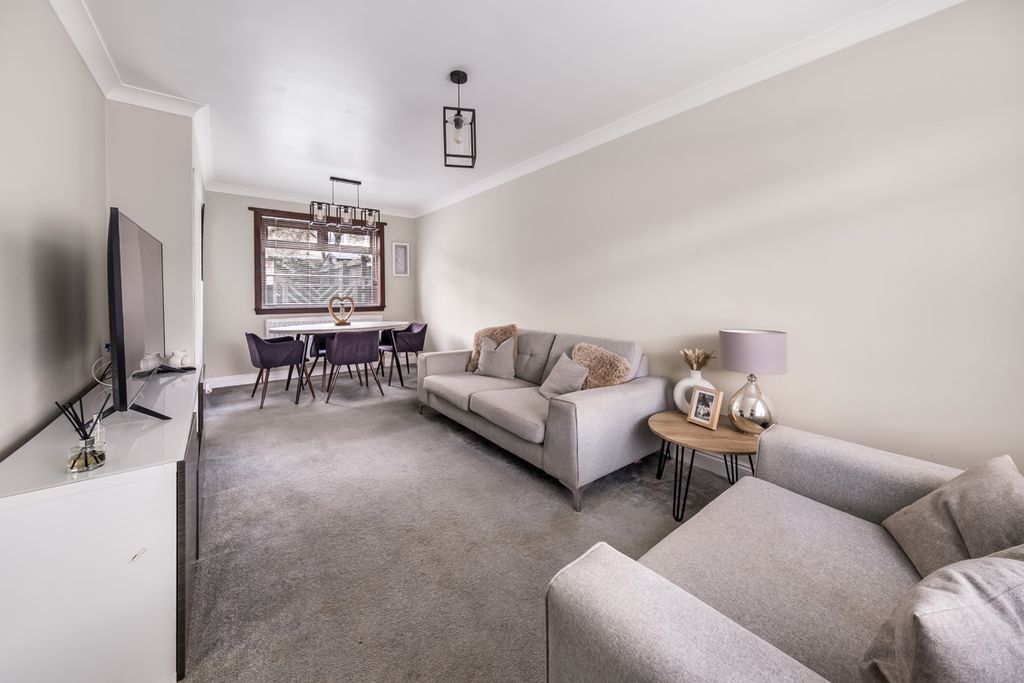 Additional image 2 of 2 bed terraced house for saleBalunie Drive, Dundee DD4