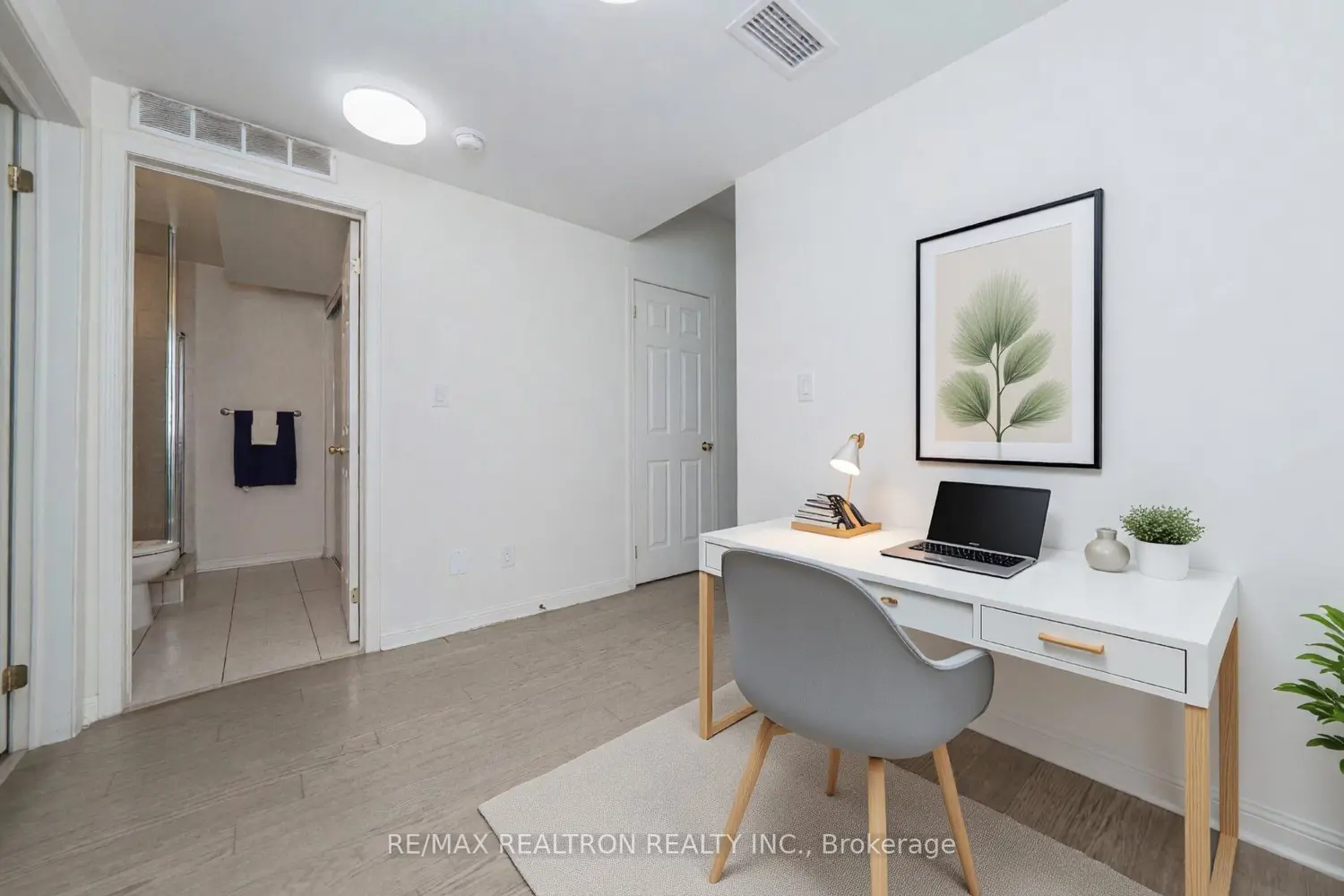 Additional image 16 of 639 Lawrence Avenue 206