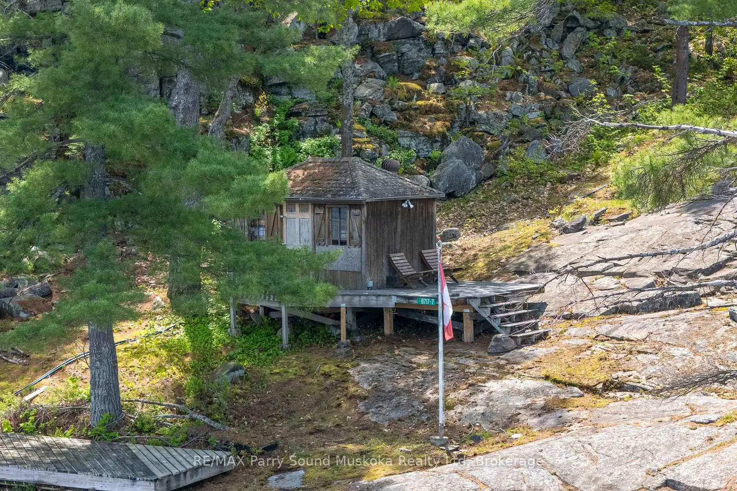 Additional image 12 of 7 Isabella Island