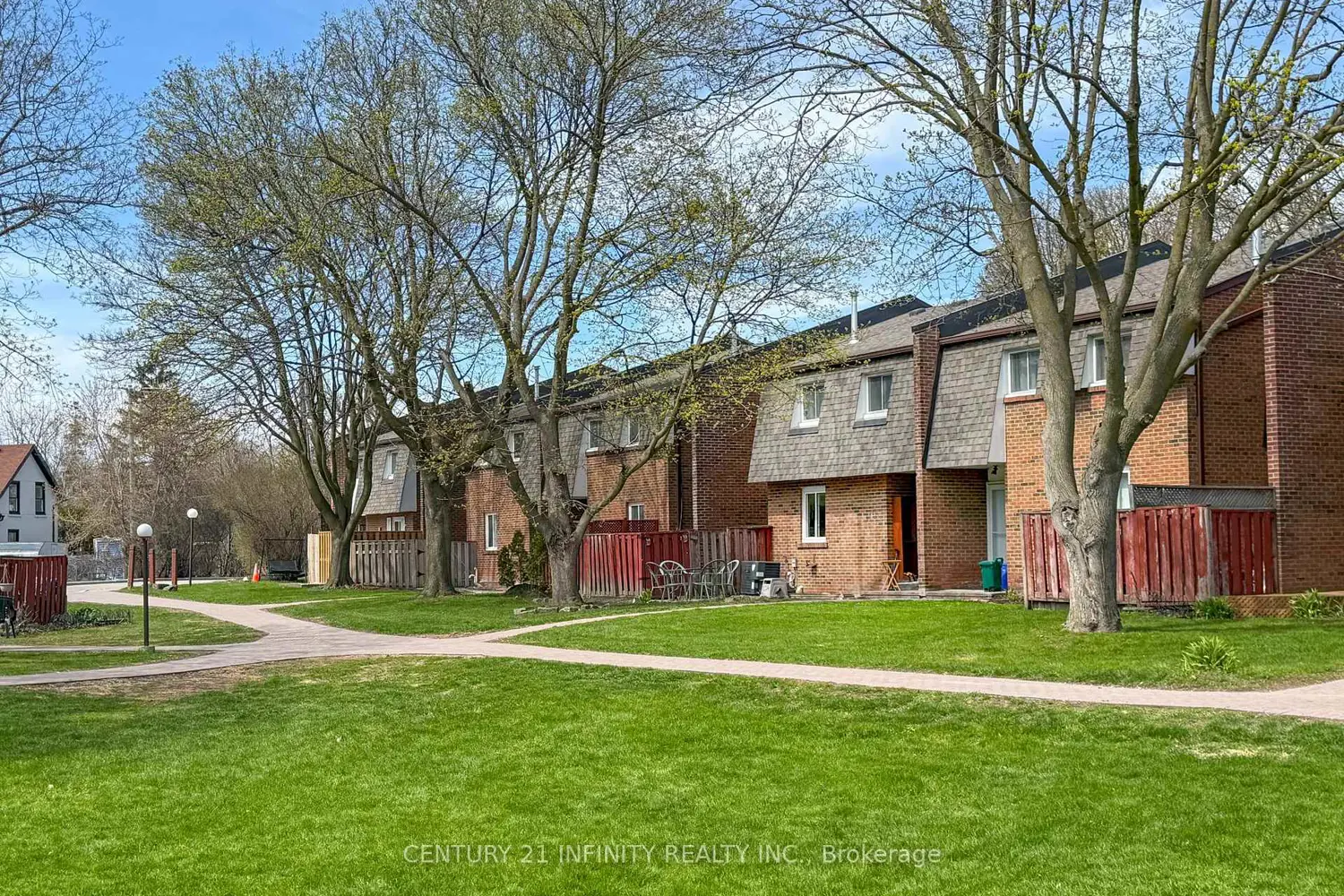 Additional image 2 of 101 Dovedale Drive 33
