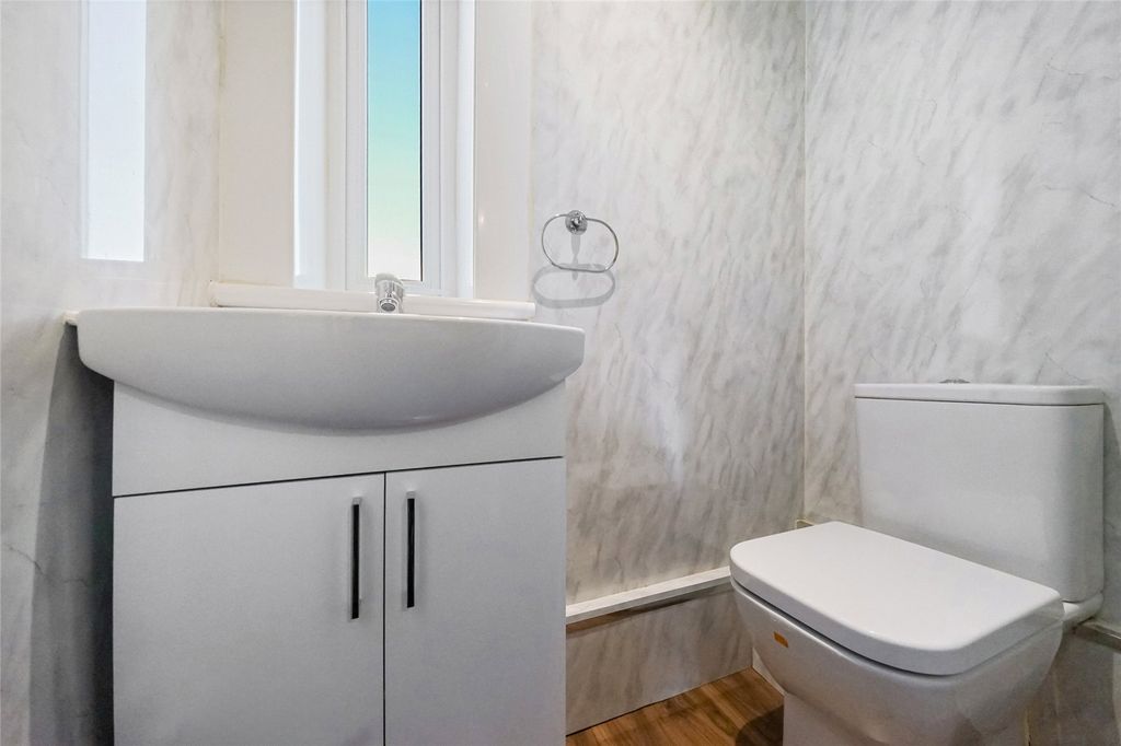 Additional image 5 of 3 bed flat for saleHareburn Road, Tillicoultry, Clackmannanshire FK13