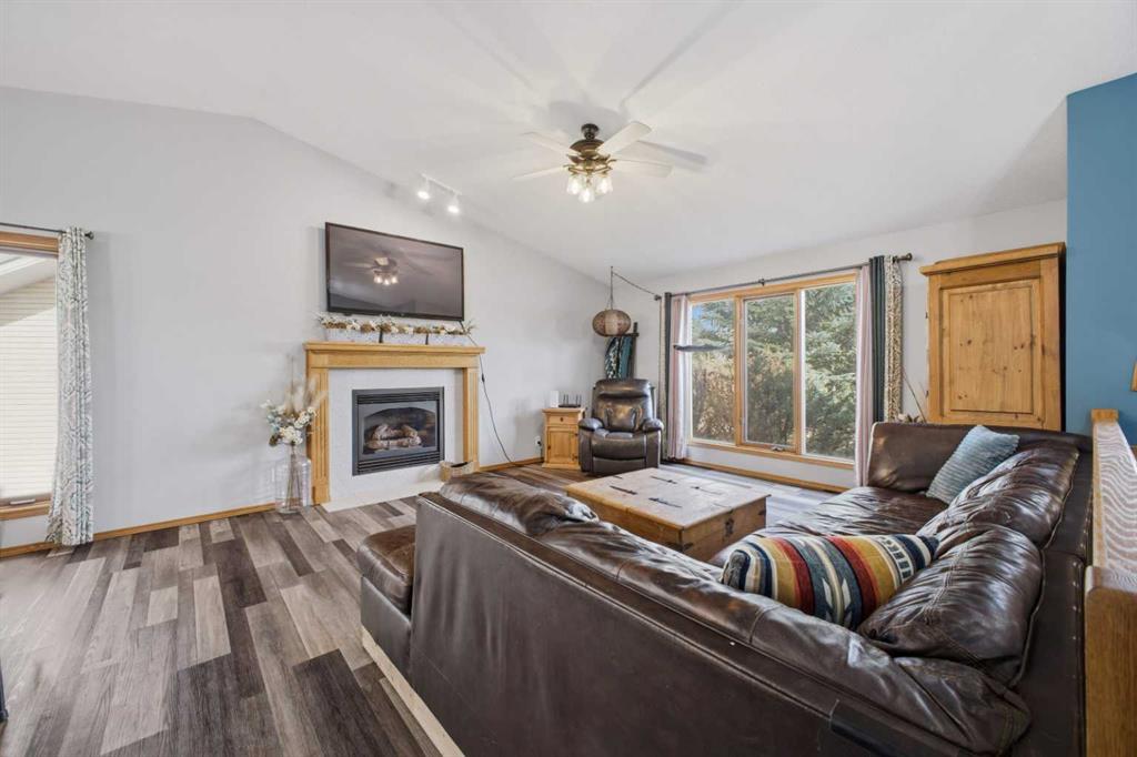 Additional image 4 of 14 Windsor Crescent, Penhold, AB, T0M1R0