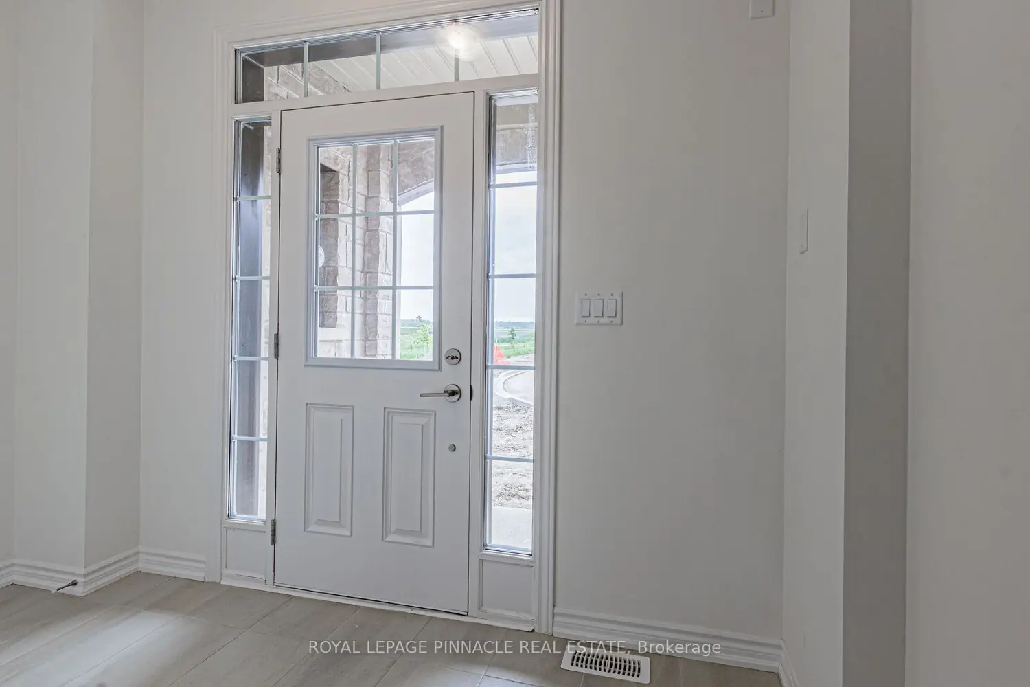 342 Thimbleweed Court photo 2