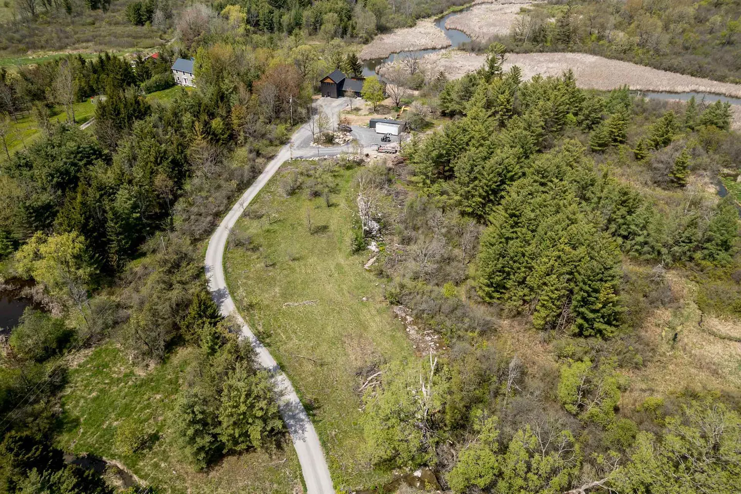 Additional image 17 of 2924 Highway 2