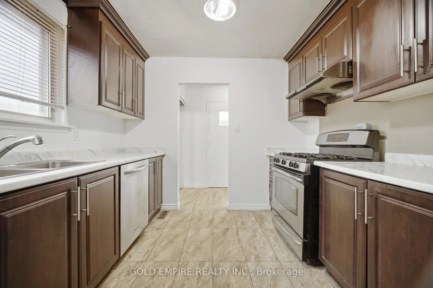 Additional image 4 of 42 Flamingo Crescent