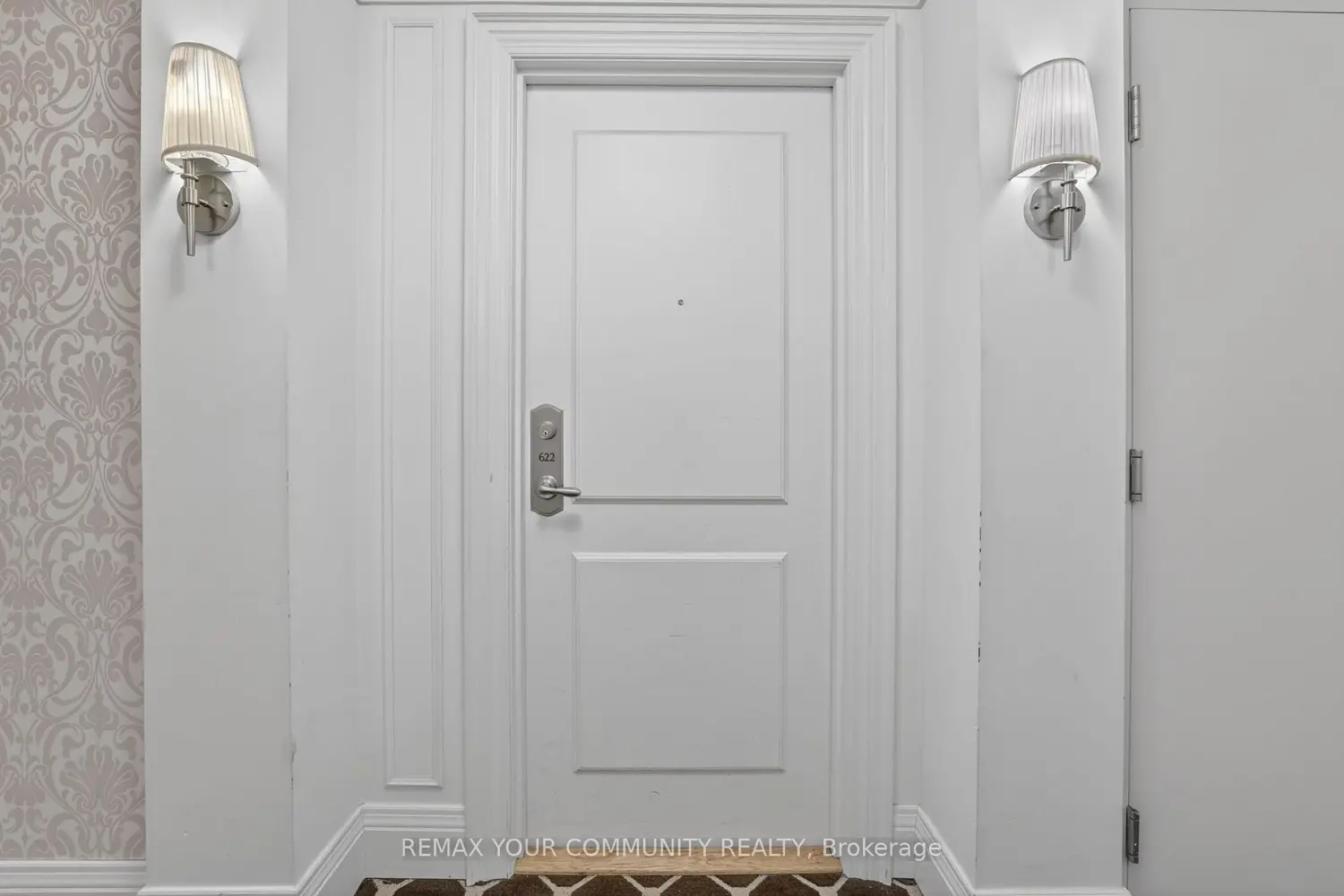 25 Greenview Avenue 622 photo 2
