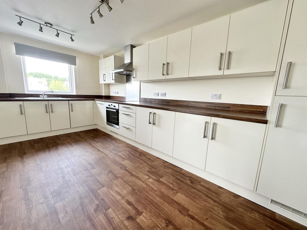 Additional image 5 of 2 bed flat to rentMerchant Sq, Portishead BS20