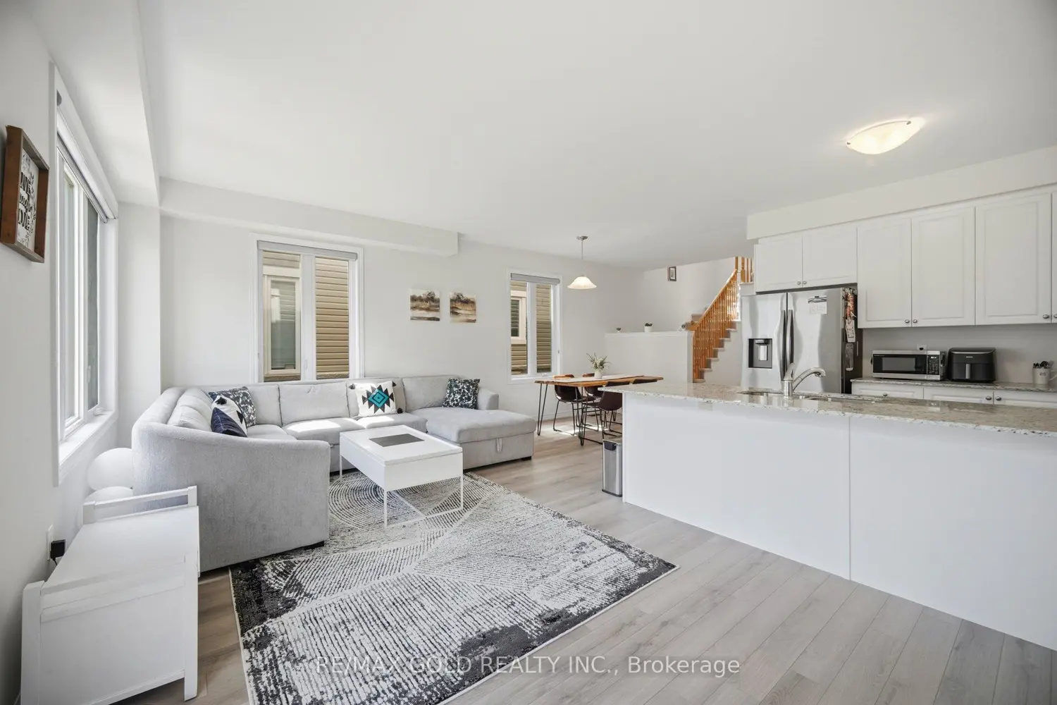 Additional image 8 of 113 Molozzi Street