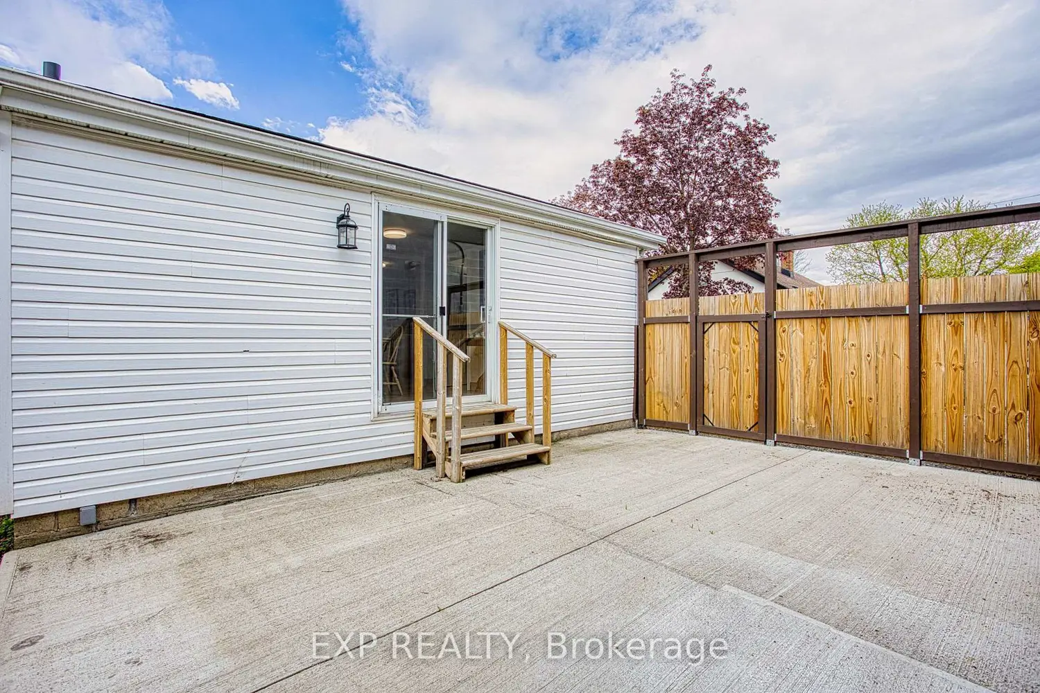 Additional image 13 of 727 Barton Street