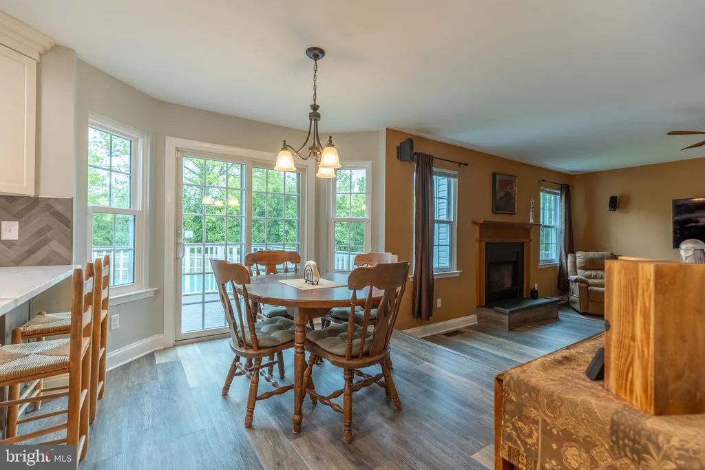 Additional image 9 of 215 E Flagstone Drive, Newark, DE 19702