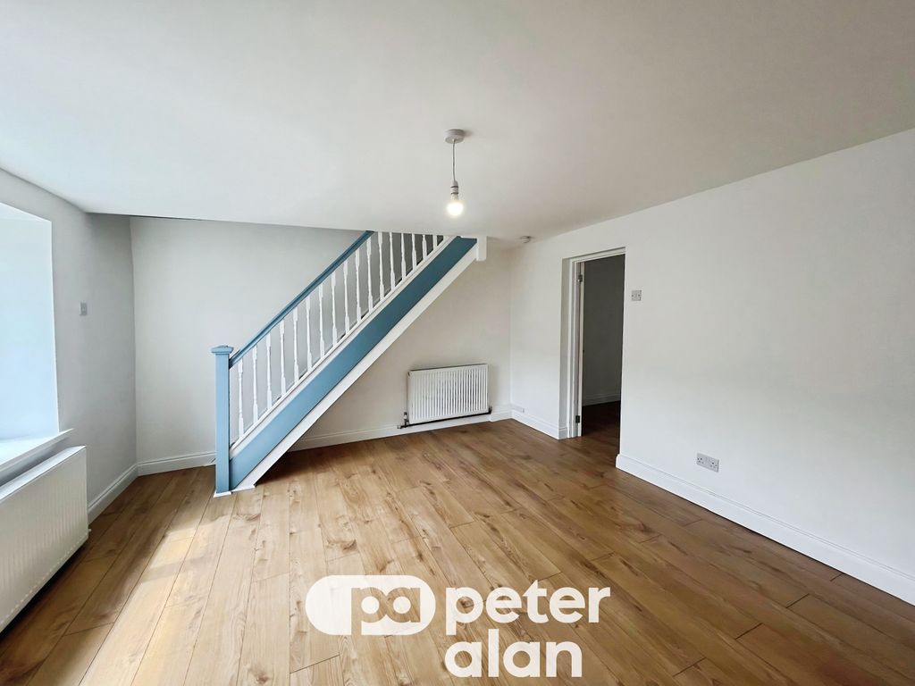 Additional image 3 of 3 bed end terrace house to rentHigh Street, Bridgend CF33
