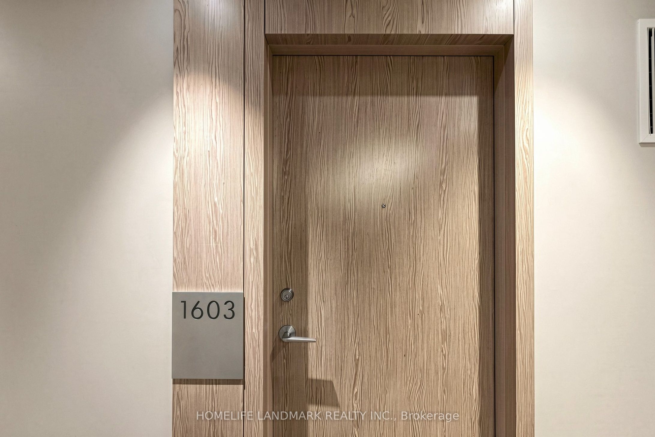 Additional image 4 of 1603-215 Queen Street W, Toronto, ON, M5V 0P5