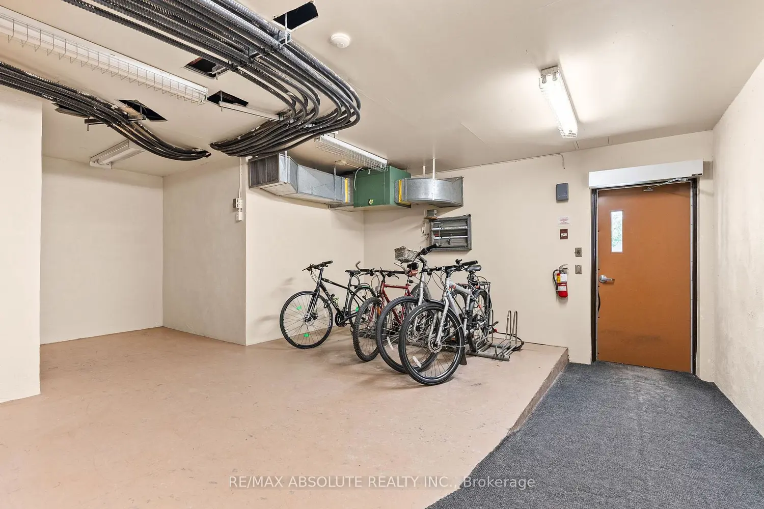 Additional image 17 of 50 Burnside Avenue 406