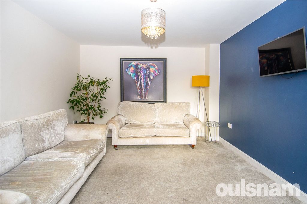 Additional image 3 of 4 bed detached house to rentMorville Street, Webheath, Redditch, Worcestershire B97