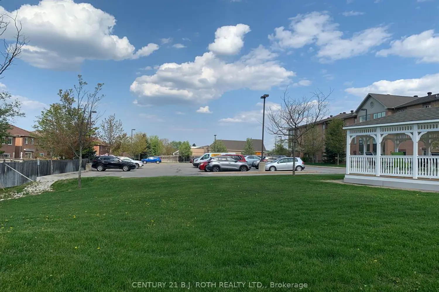 Additional image 20 of 500 Mapleview Drive 203