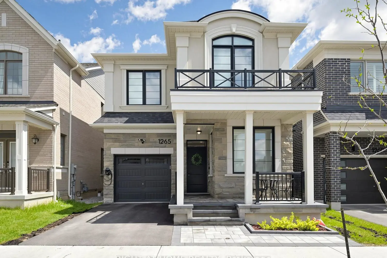 1265 Manitou Way