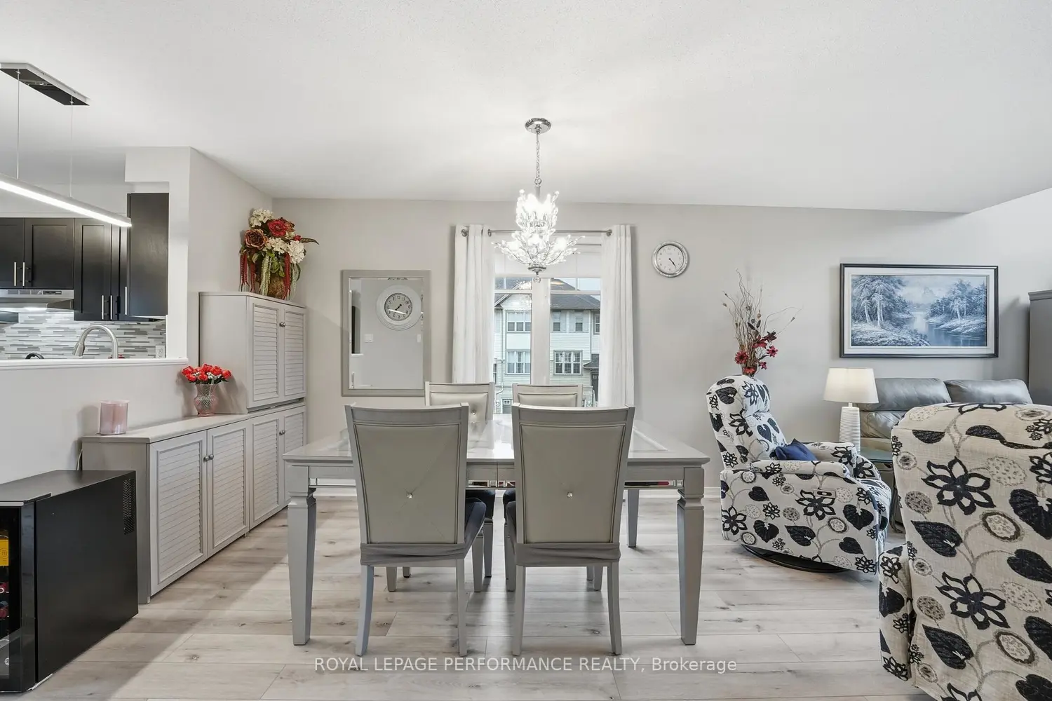 302 Galston Private photo 4