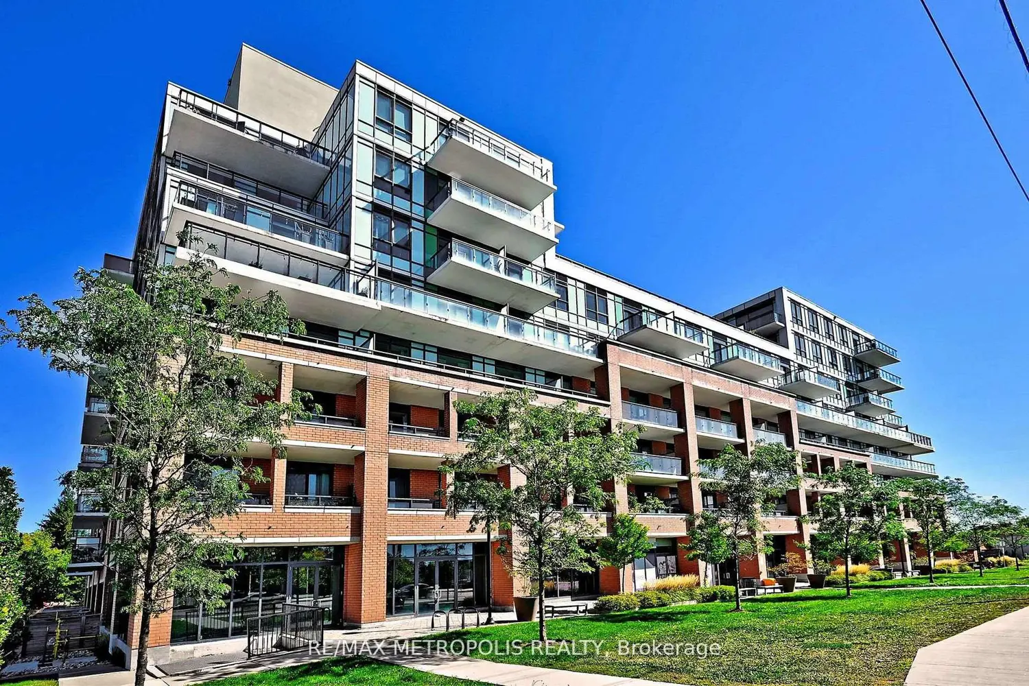 Additional image 2 of 11611 Yonge Street 809