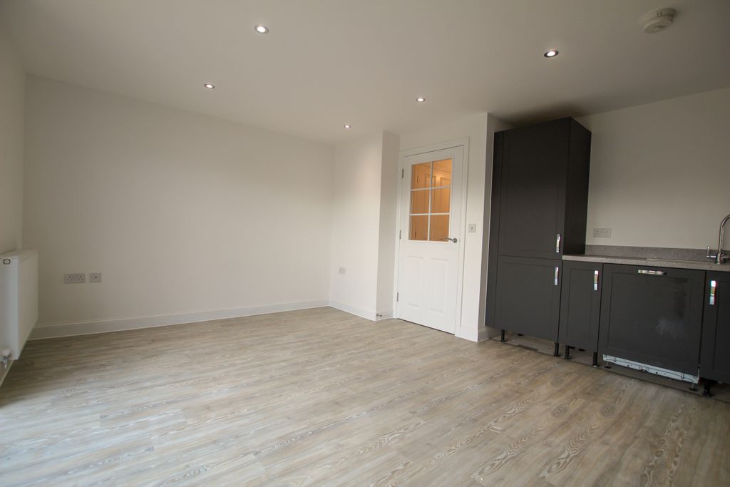Additional image 3 of 3 bed town house to rentFairstone, Newbury RG14
